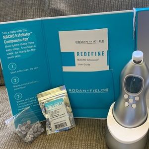 Redefine MACRO exfoliator